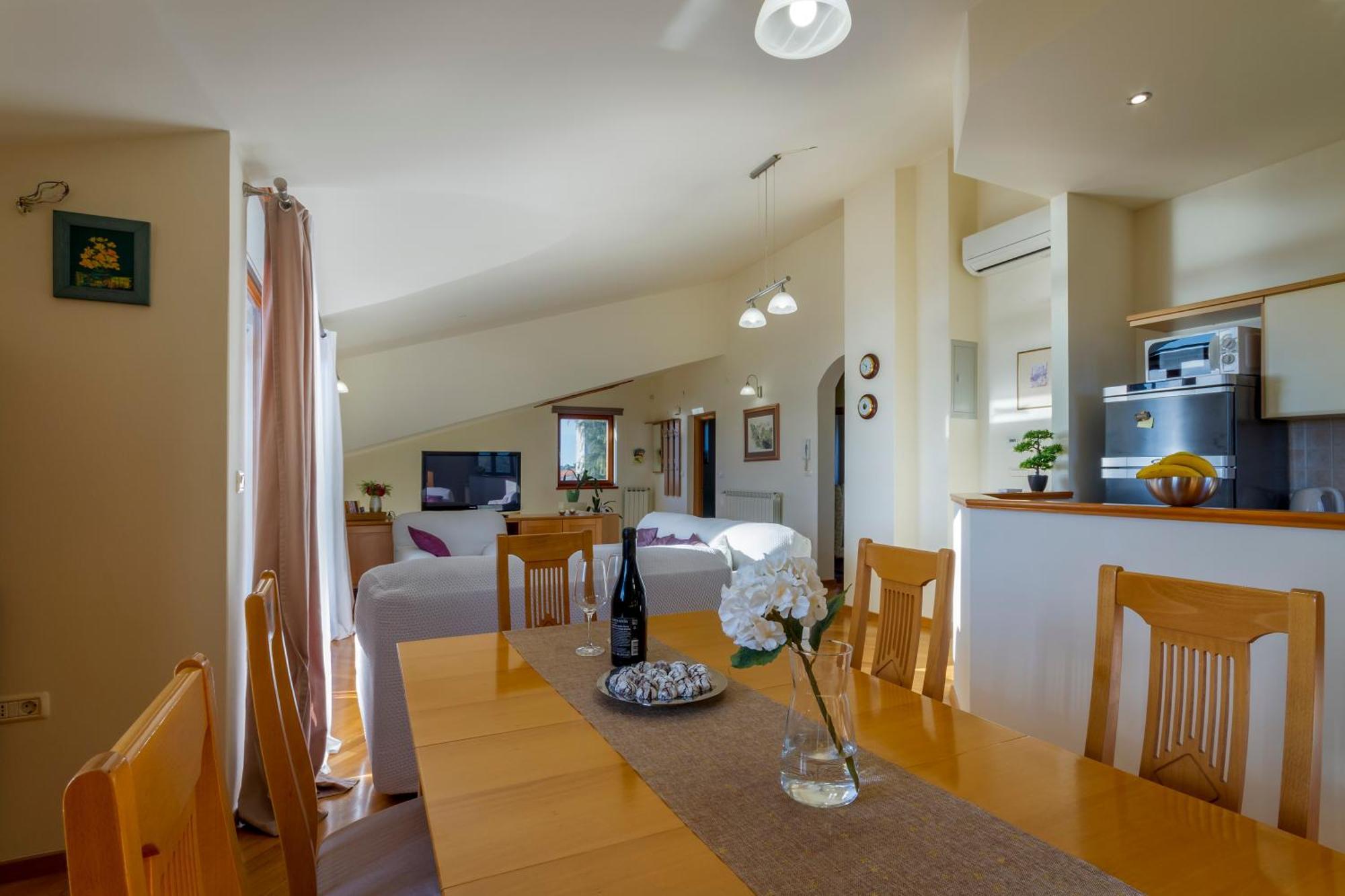 Apartman Mirjan 普拉 外观 照片